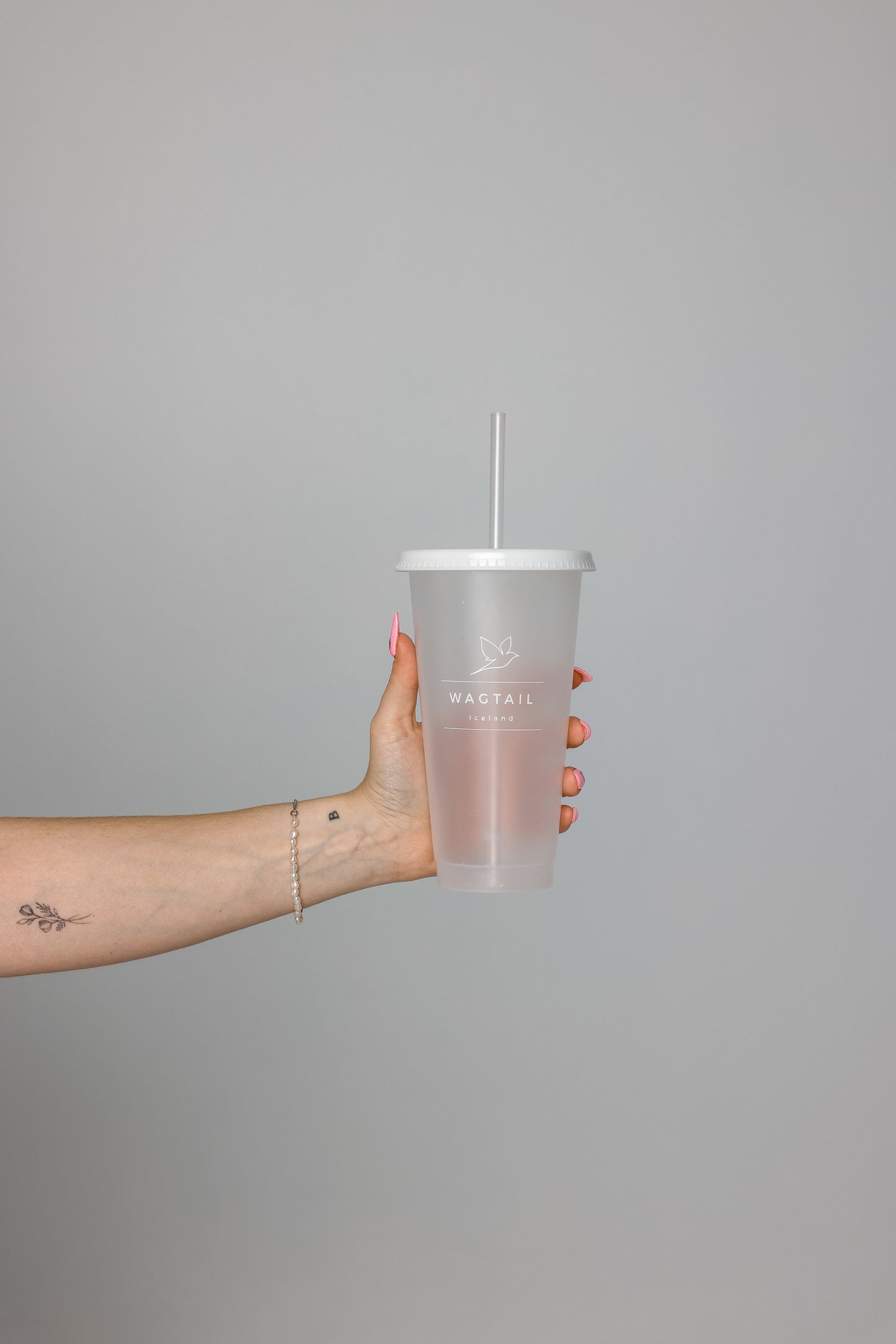 1012 - Cup with straw 700ml
