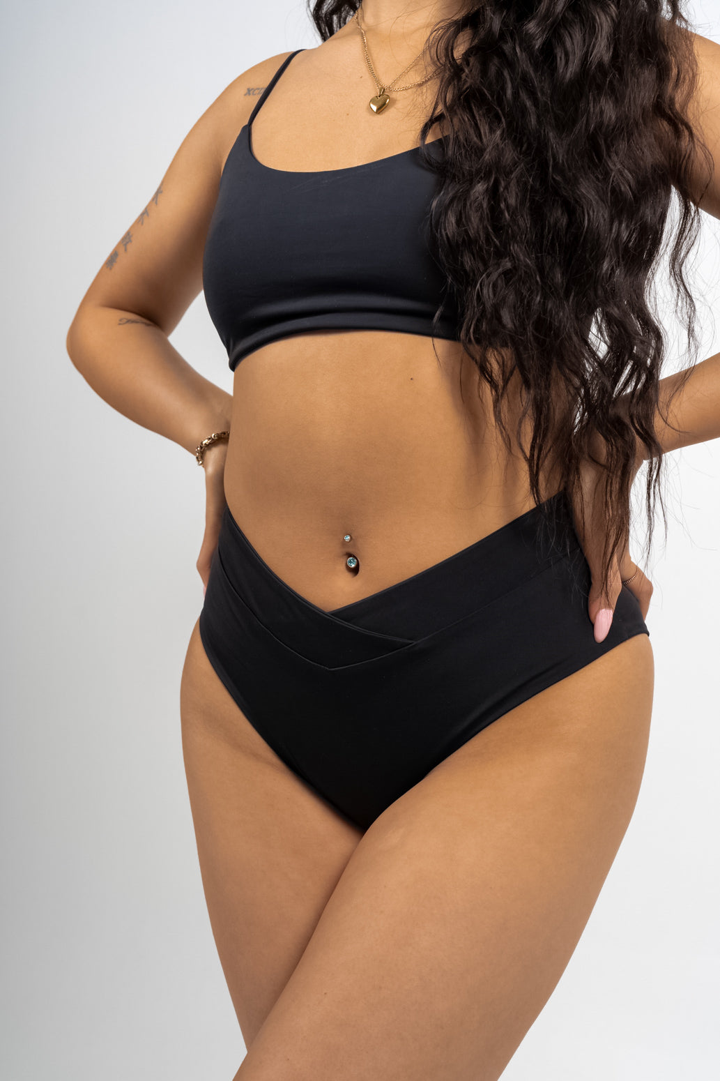 1033 - Black bottoms