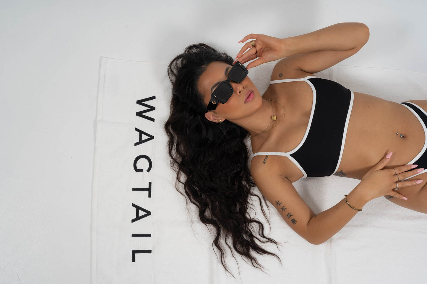 1017 - Black & White Bottoms