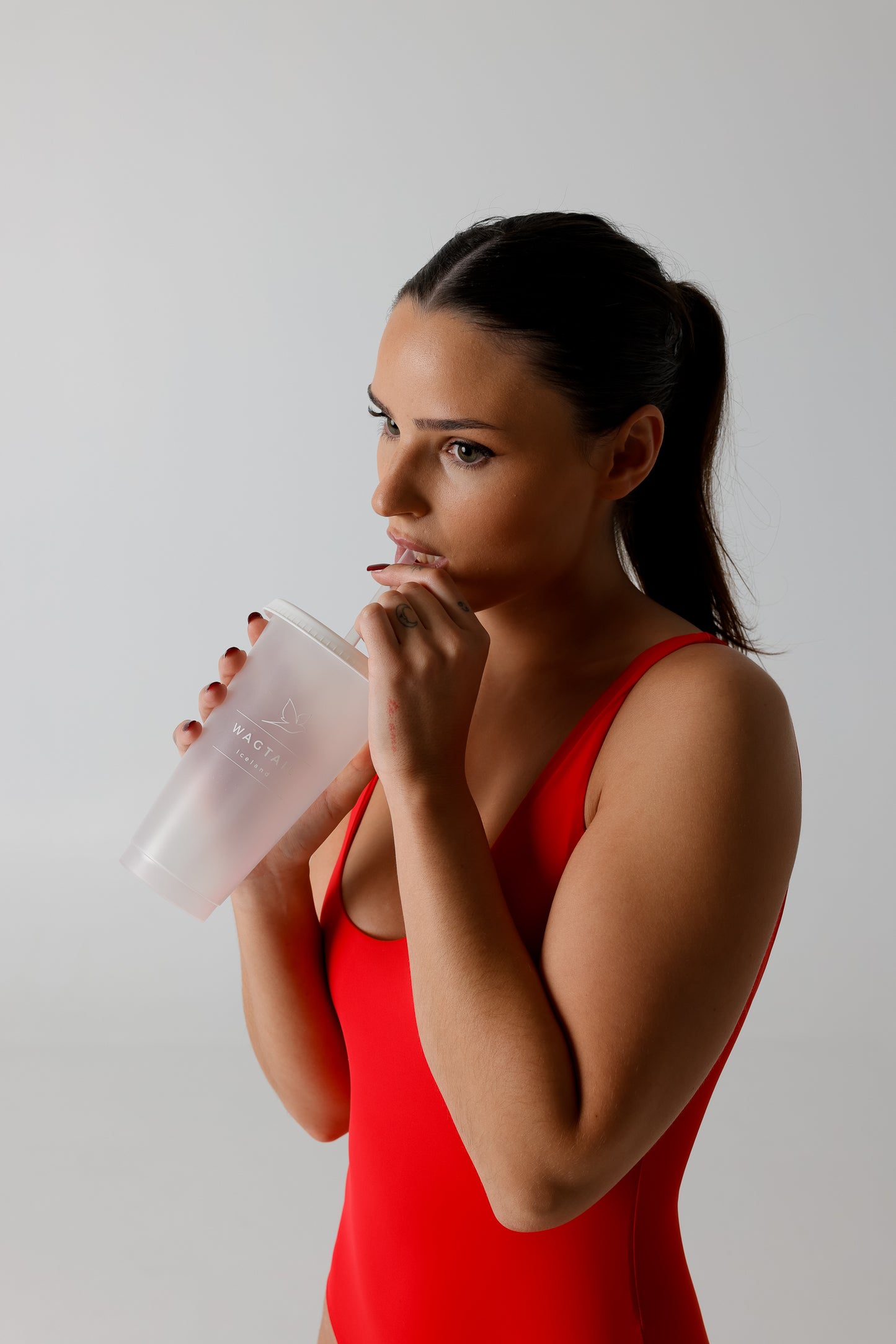 1012 - Cup with straw 700ml