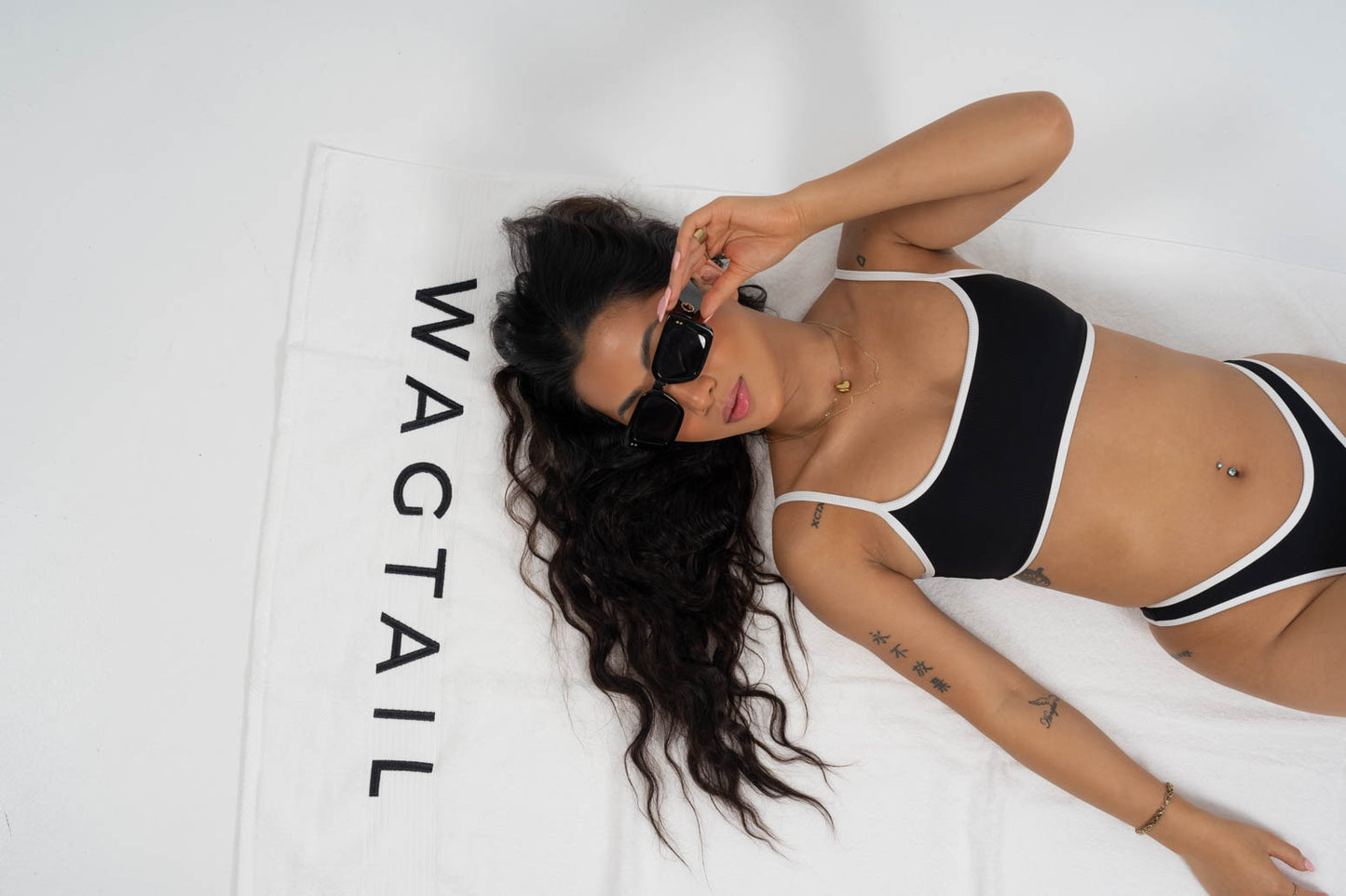 1017 - Black & White Bottoms