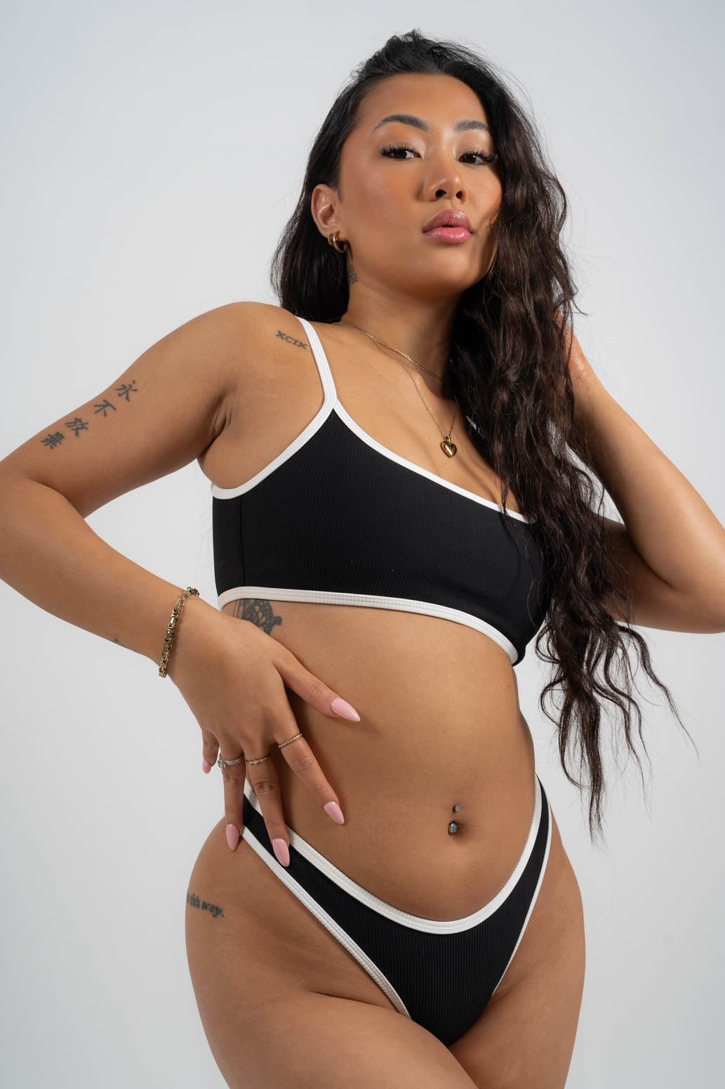 1017 - Black & White Bottoms