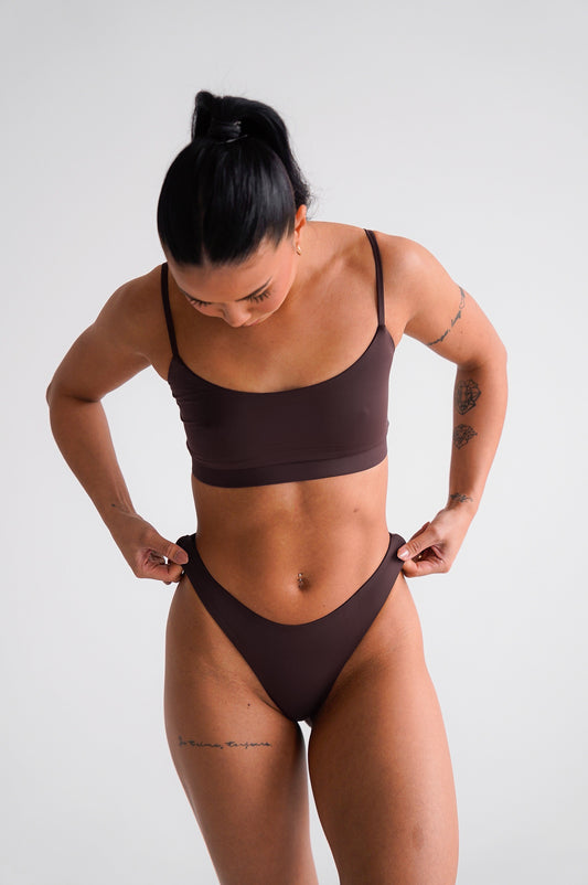 1004 - Brown top