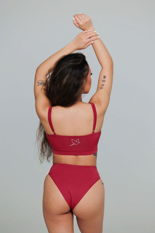 1002 - Vínrauðar buxur