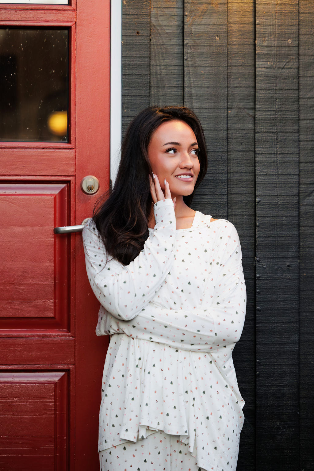 1051 - Christmas print bamboo oversized t-shirt (long sleeve)