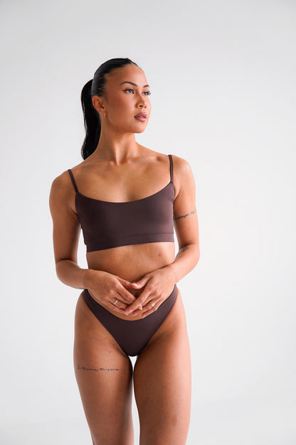 1004 - Brown top