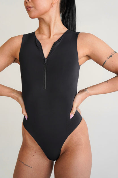 1005 - Black swimsuit