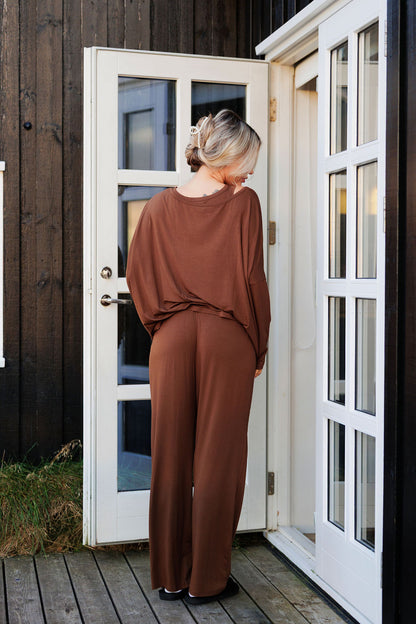 1051 - Brown bamboo oversized t-shirt (long sleeve)