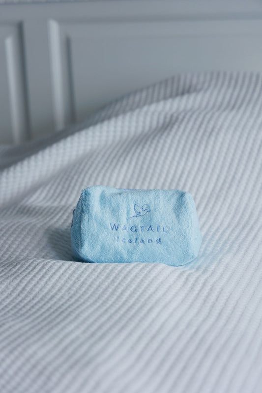 1047 - Essentials pouch