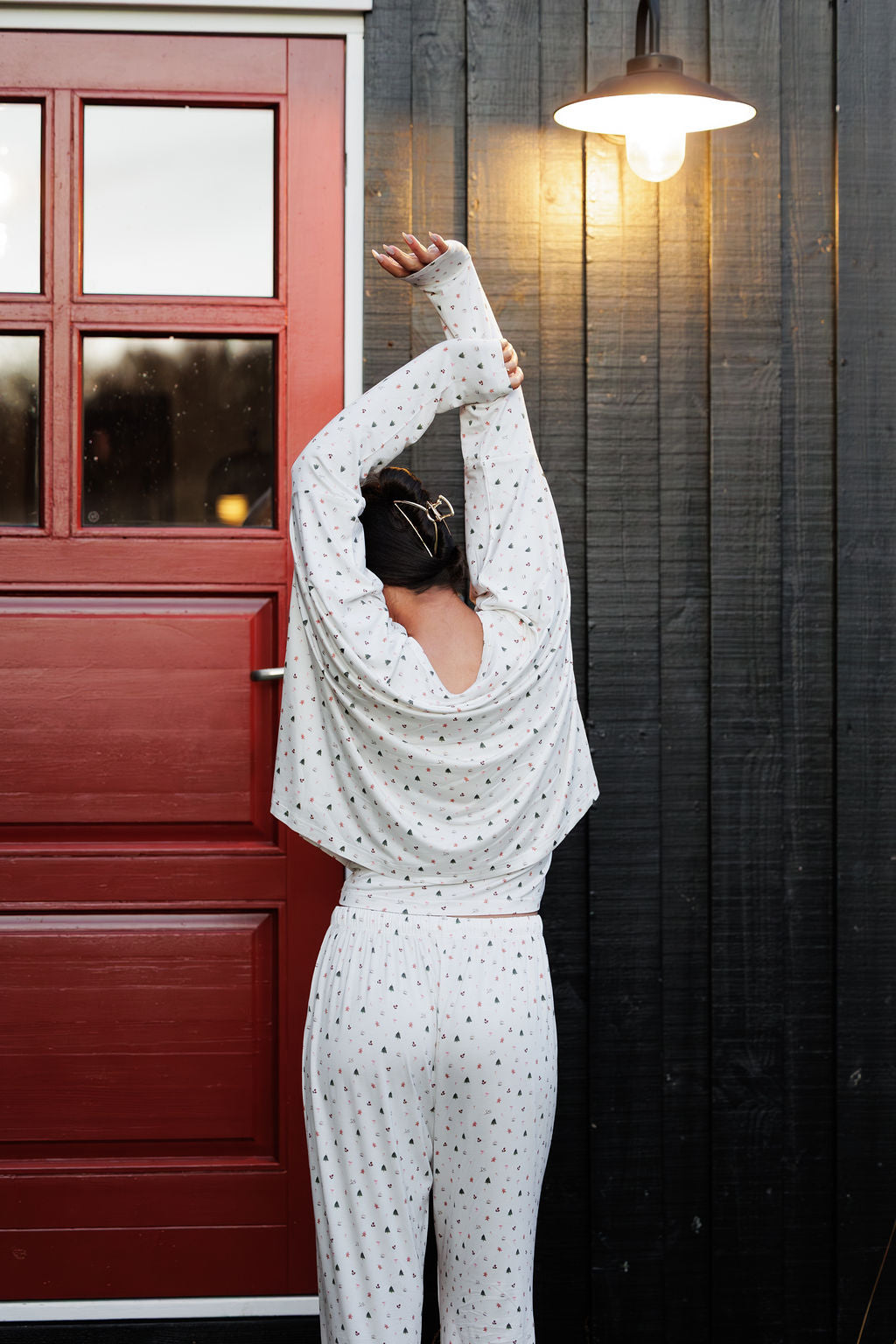 1051 - Christmas print bamboo oversized t-shirt (long sleeve)