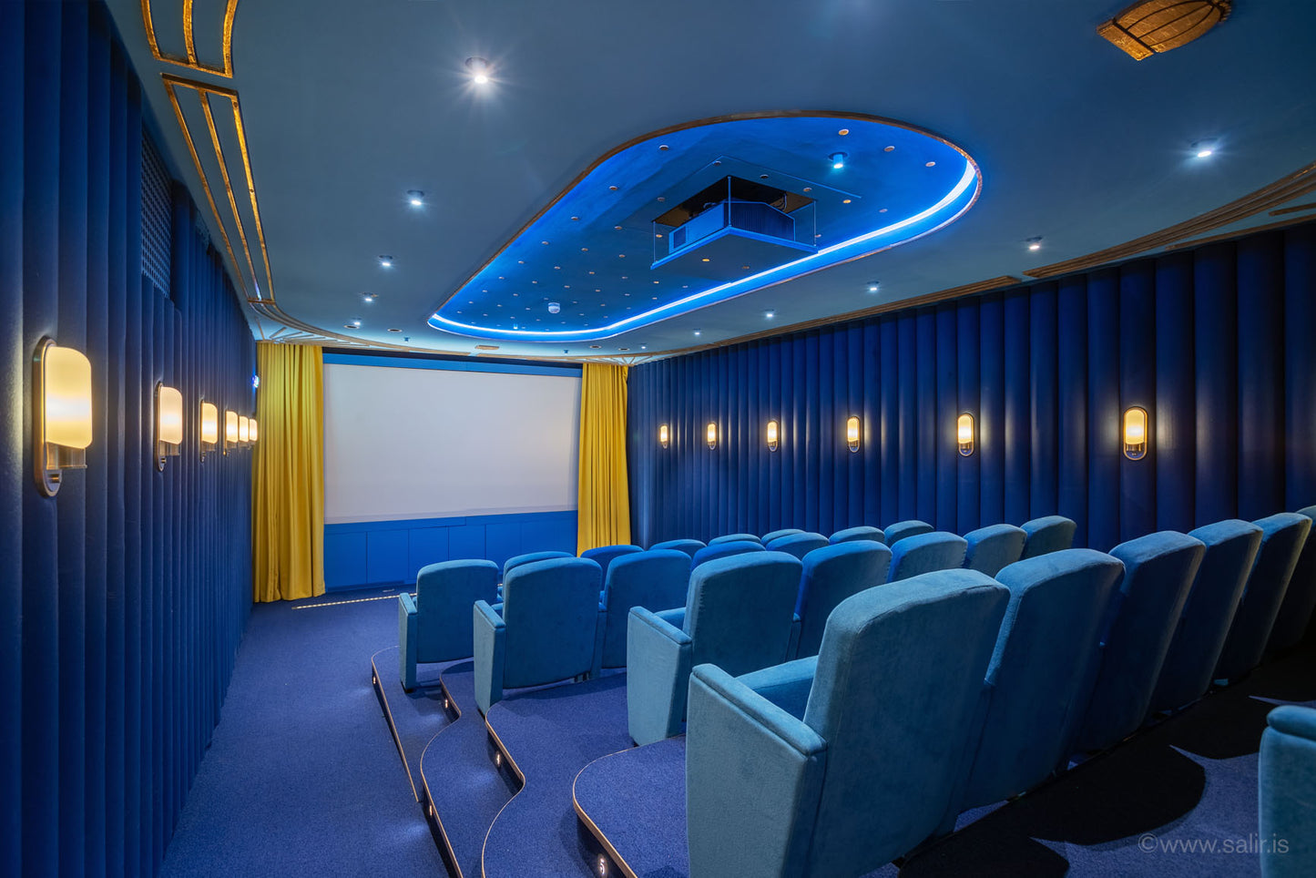 Náttfata-bíó hjá Lóla þann 9.maí 🎬 (skráning hefst þriðjudaginn 7.apríl)