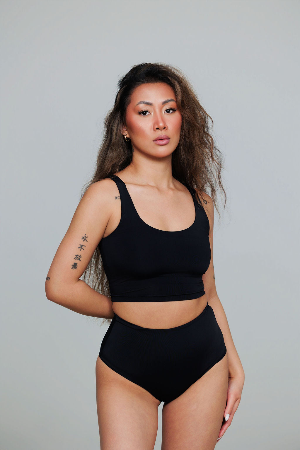 1003 - Black bottoms