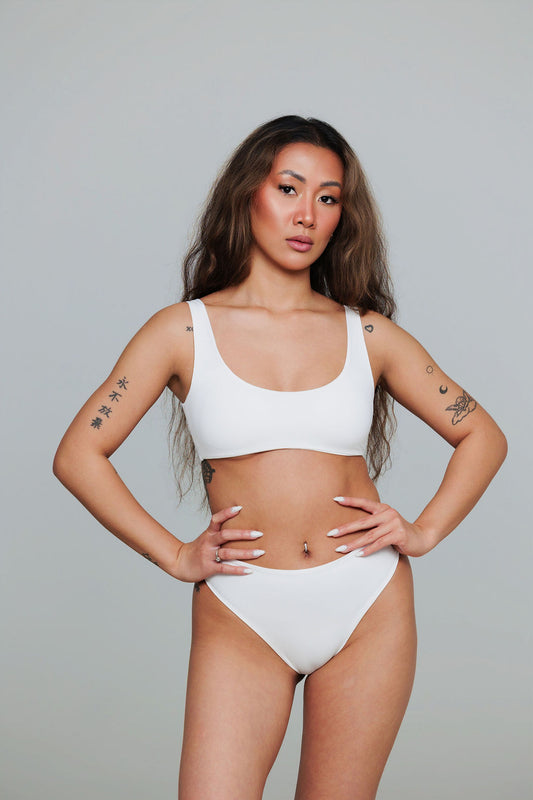 1002 - White bottoms